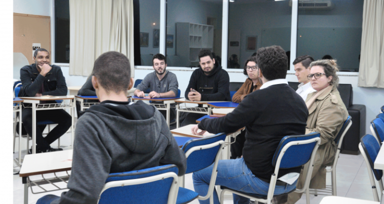 “O administrador tem que estar pronto para criar oportunidades de negócio”