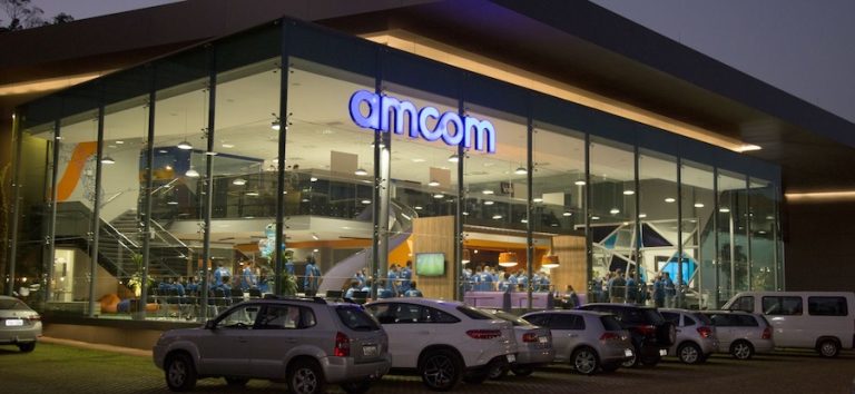 Amcom, de Blumenau, cresce 54% no quadrimestre com soluções para redução de custos para grandes empresas