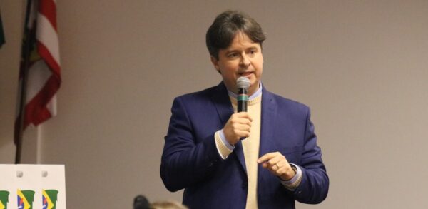 “Para criarmos cidades inteligentes é fundamental termos governos inteligentes”