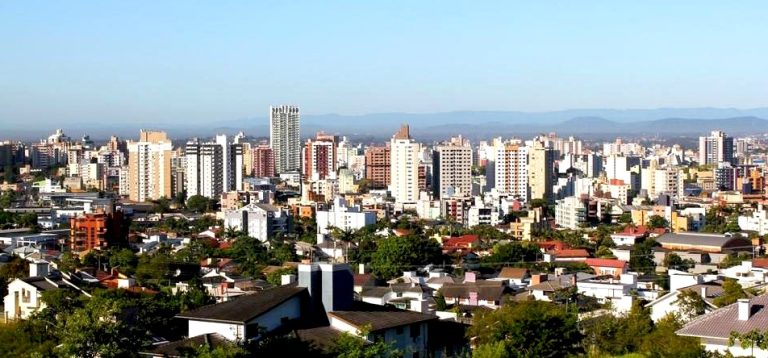 South Tech Summit: evento reúne comunidades técnicas, startups e empresas de tecnologia em um momento de expansão do ecossistema do Sul catarinense