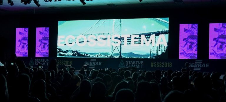 INSIGHTS: Empreendedoras de SC no palco do Startup Summit / Plataforma ajuda a adquirir energia solar / WebSummit na estrada em Lages