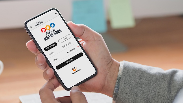 Clube de Mão de Obra, plataforma de conexão para serviços na construção civil, faz parceria com Banco da Família