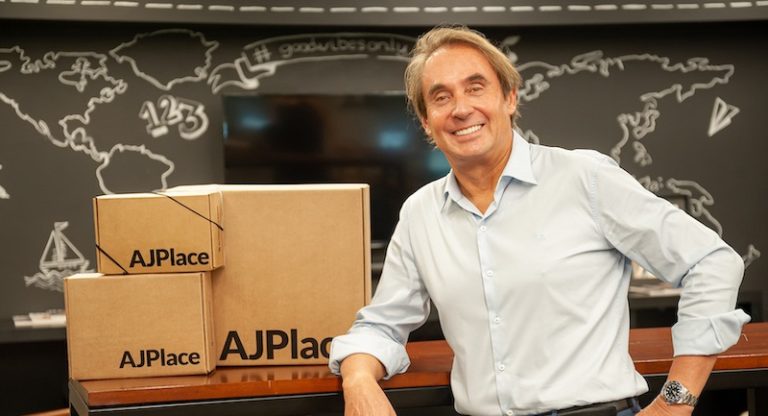 Rede de shoppings centers de SC leva lojistas para ambiente digital em  marketplace inédito no país