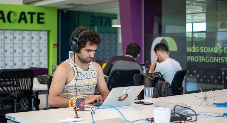 Criação de rede de incubadoras estimula desenvolvimento de startups e ecossistemas regionais em SC