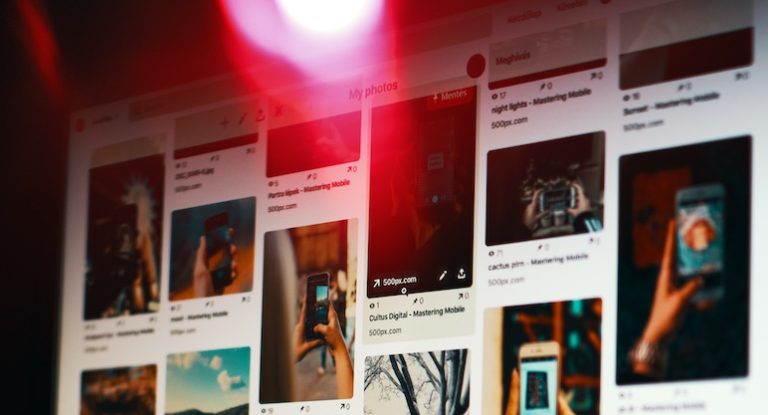 Tech na Bolsa: O movimento pode soar como exótico, mas apresenta fundamentos alinhados a um movimento sem volta no consumo digital: o social commerce.