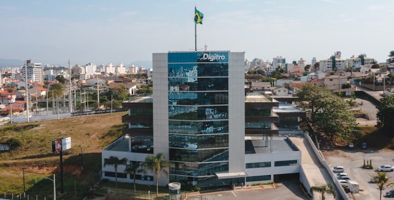 Recursos foram aplicados para criação de software de contact center, desenvolvimento de novas funcionalidades e parceria com a UFSC