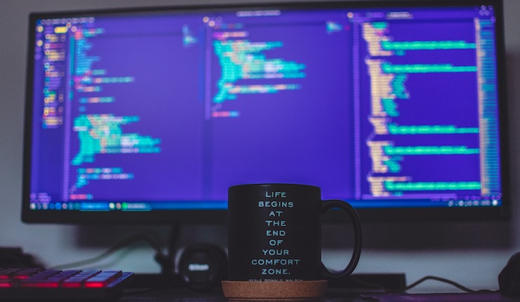 Programa DEVinHouse tem inscrições até amanhã (29.01). E a partir de fevereiro, é a vez do Entra21 buscar futuros profissionais de tecnologia