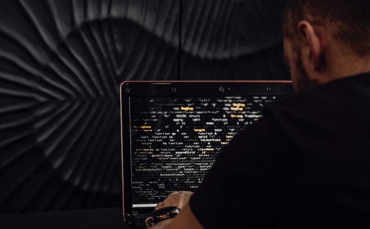 Reconhecer a grandeza dessa ameaça é importante para fortalecer ações de defesa e avaliar oportunidades de investimento neste segmento..