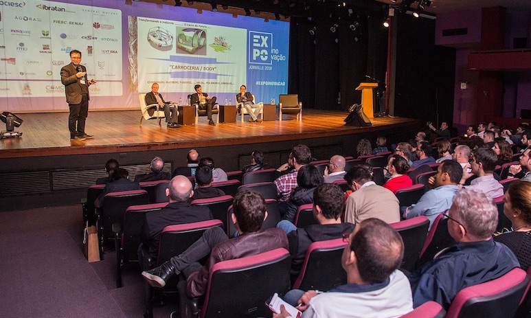 Entre 11 a 14 de julho, cidade sedia congresso, palestras, oficinas e workshops em espaços como o Ágora e o Inovapark.