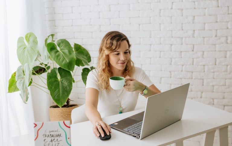 Floway, criada por Iara Sobrinho, passou por programas empreendedores em SC e desenvolve treinamentos de cultura e liderança para empresas