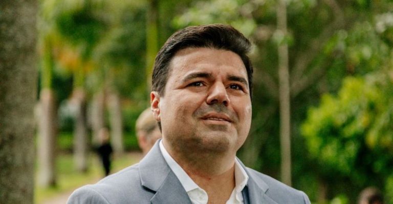 André Tavares, ex-presidente financeiro da Anima Educação, chega com missão de preparar empresa catarinense para atrair private equities e planejar um possível IPO.