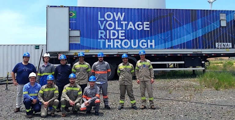 Com potência de 4,2 MW, o aerogerador desenvolvido entre as três companhias catarinenses é o primeiro do tipo criado e produzido no Brasil.