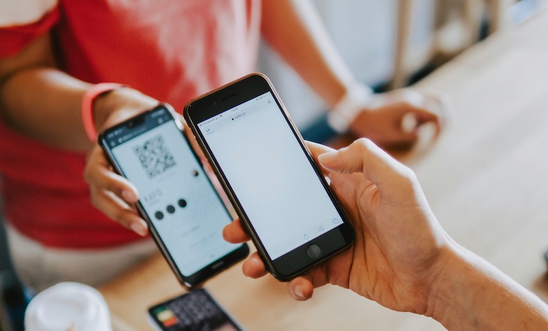 Por ser uma forma de pagamento direto entre contas bancárias, a tecnologia oferece uma camada adicional de segurança para as transações online