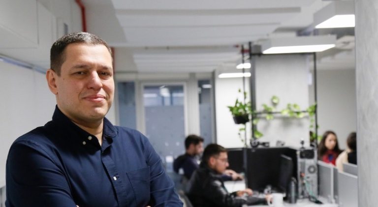 Felipe Roque (foto), ex-Santander, tem missão de avançar em frentes estratégicas e sustentar o novo posicionamento da empresa