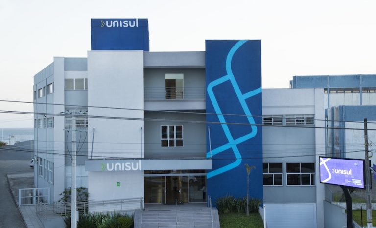 Com campus no Continente voltado à formação em tecnologia, UniSul aposta em cursos alinhados ao mercado