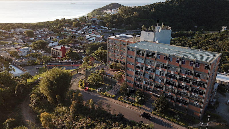 Inaugurado em agosto de 1995, o edifício que abriga o CELTA ajudou a moldar a nova vocação econômica da Capital catarinense