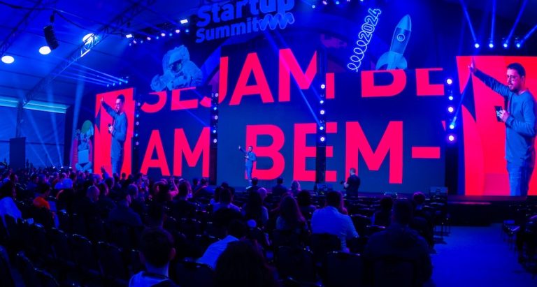 Govtechs participam de programação inédita no evento, com prefeituras e órgãos públicos apresentando desafios reais em busca de soluções inovadoras