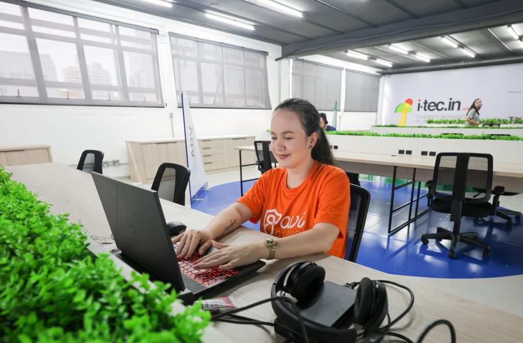 Chamadas públicas somam R$ 12 milhões e atuam em diferentes etapas da jornada de inovação em Santa Catarina