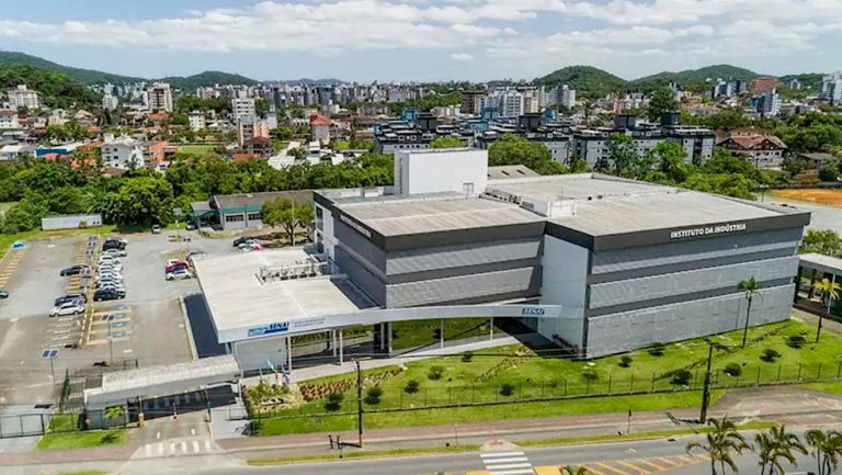 Estruturas serão instaladas no Instituto SENAI de Inovação e podem consolidar a cidade como polo nacional de tecnologia industrial avançada