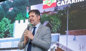 Ex-presidente da Fapesc assume SCTI, enquanto o vice-reitor da Univali Valdir Cechinel Filho vai para o comando da fundação de amparo à pesquisa.